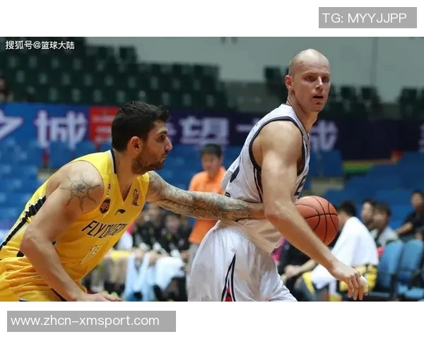 广东宏远篮球:重塑辉煌之路的青春力量与团队精神探讨 广东宏远篮球:重塑辉煌之路的青春力量与团队精神探讨