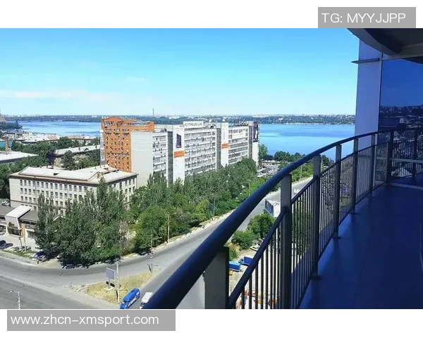 德尼普罗足球队的崛起与挑战分析及未来发展展望 德尼普罗足球队的崛起与挑战分析及未来发展展望